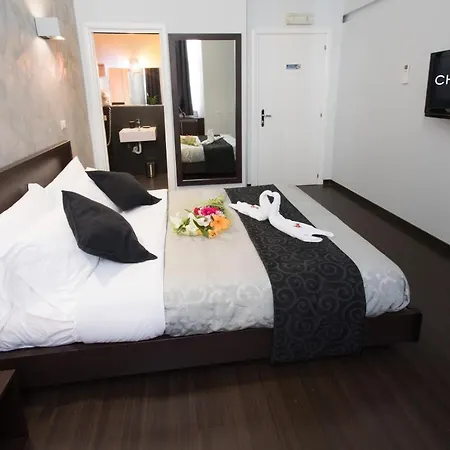 Chroma Italy - Chroma Pente بيت ضيافة روما